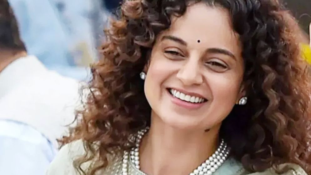সোনাক্ষীকে কটাক্ষ করে ফের বিতর্কের মুখে কঙ্গনা