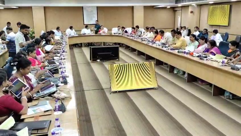৯৭.৬৭ লক্ষ টাকার ঘাটতি বাজেট পেশ করলো পৌরনিগম 