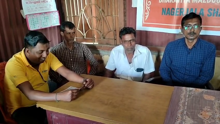 :  কর্মবিরতিতে যাওয়ার হুঁশিয়ারি দিল পশ্চিম জেলা বাস জিপ চালক সংঘ  :