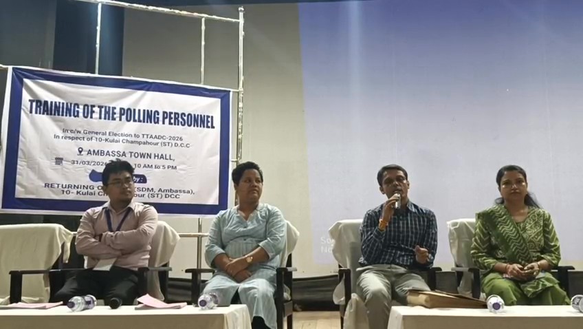 10 কুলাই চাম্পাহওয়ার কেন্দ্রের সমস্ত পুলিং পার্সোনালর সহ ভোট কর্মীদের নিয়ে প্রশিক্ষণ