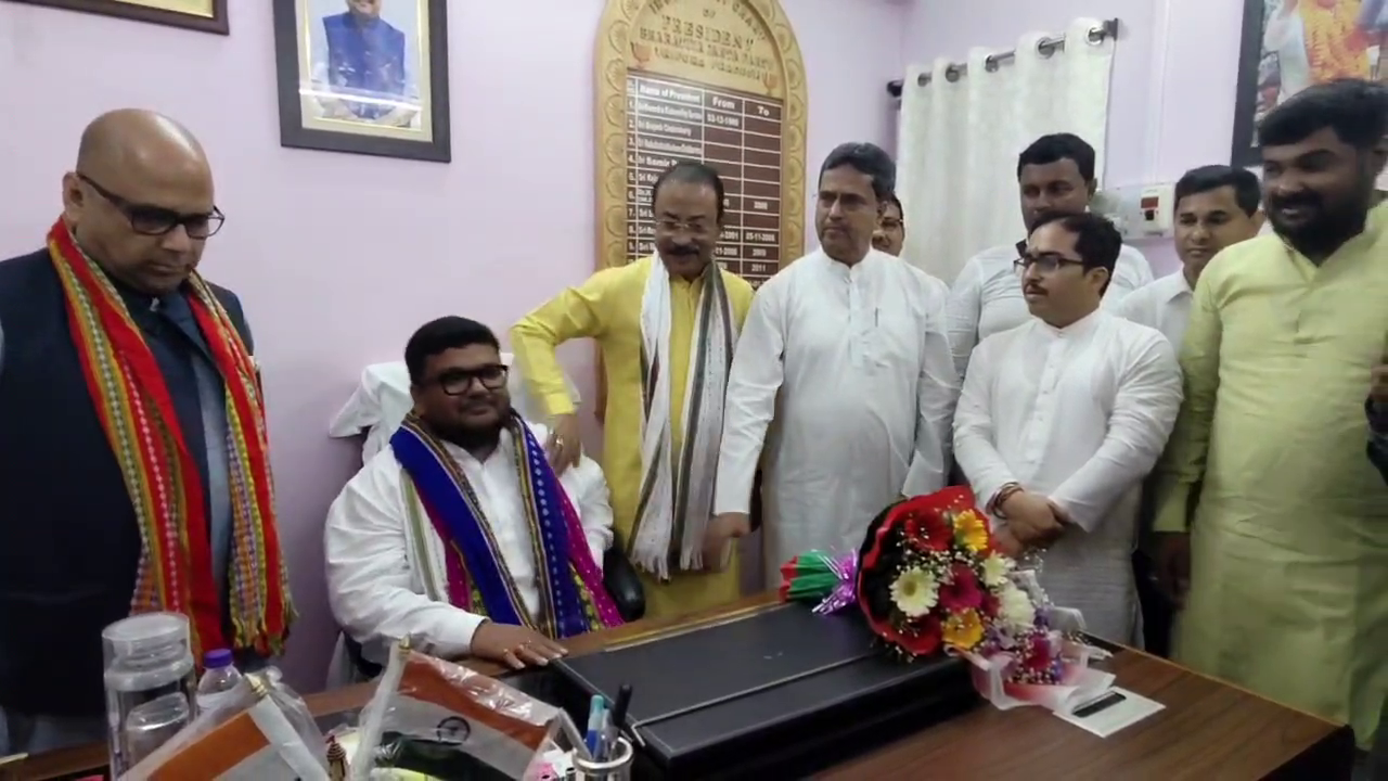  নতুন সভাপতির নেতৃত্বে আরো মজবুত এবং শক্তিশালী হবে সংগঠন- প্রত্যাশা মুখ্যমন্ত্রীর 