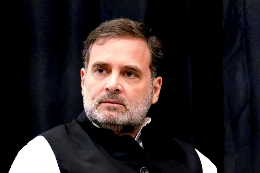 জ্বালানির মূল্যবৃদ্ধি ইস্যুতে ফের প্রধানমন্ত্রীকে আক্রমণ রাহুল গান্ধীর