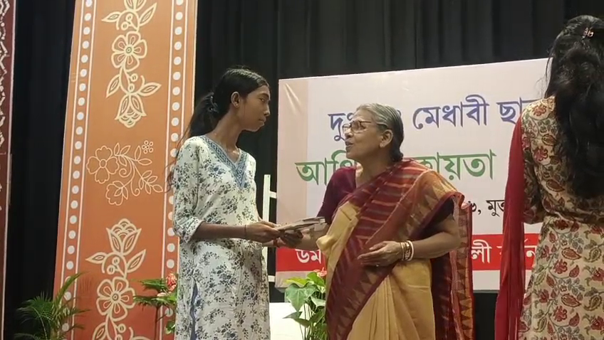 ছেলে মেয়েদের মূল্যবোধের শিক্ষাদানে দুর্বলতা দেখাবেন না, অভিভাবকদের পরামর্শ প্রাক্তন মুখ্যমন্ত্রীর 