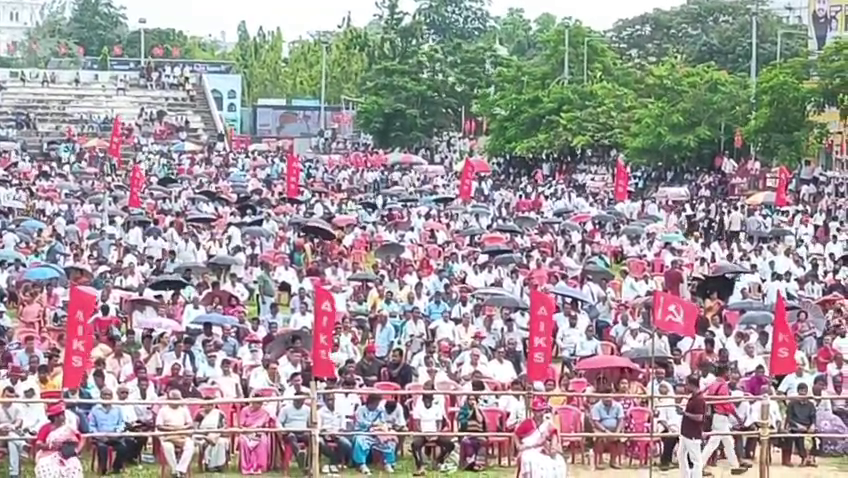  কৃষক সভার প্রকাশ্য সমাবেশ থেকে আন্দোলনের বার্তা 