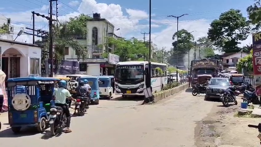 ধর্মনগরের ট্রাফিক ব্যবস্থার বেহাল দশা, যানজটে নাকাল শহরবাসী—কোথায় ট্রাফিক পুলিশ?