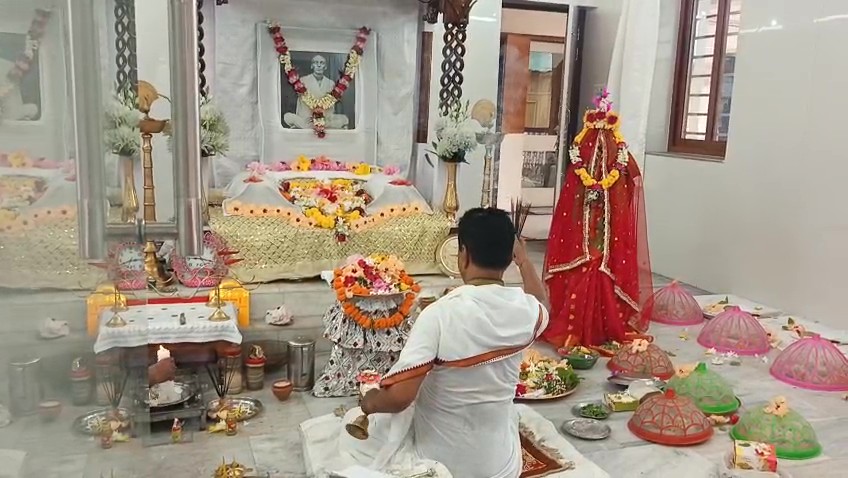 শুভ অক্ষয় তৃতীয়ায় রাম ঠাকুর মন্দিরে বিশেষ পূজার্চনার আয়োজন 