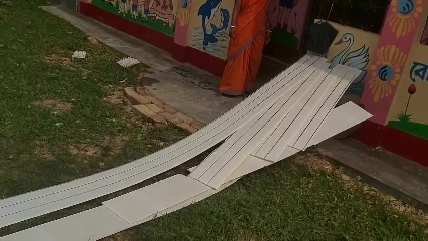 ভারত চন্দ্র নগর ব্লক জুড়ে চলছে উন্নয়নের নামে হরির লুট।