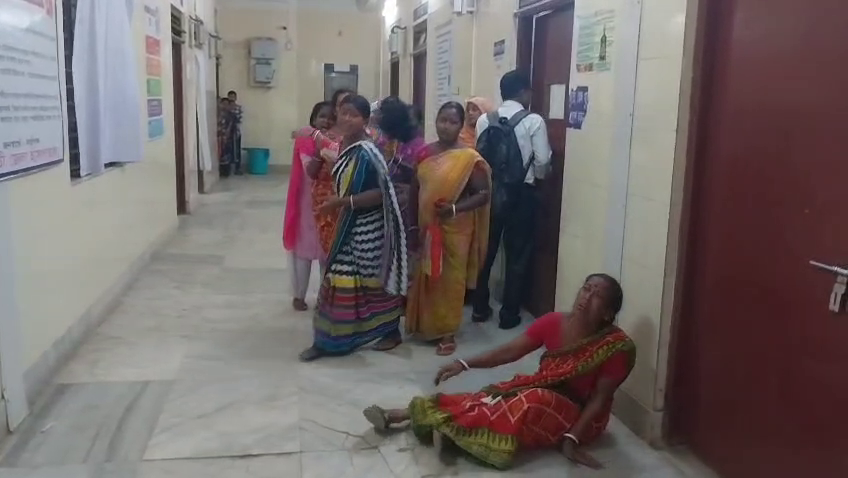  অজানা গাড়ি ধাক্কায় মৃত এক মহিলা।