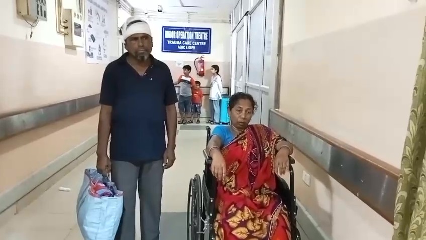  রাস্তায় গাড়ি চলাচল নিয়ে দুই পরিবারের মধ্যে বিবাদে আহত ২ 