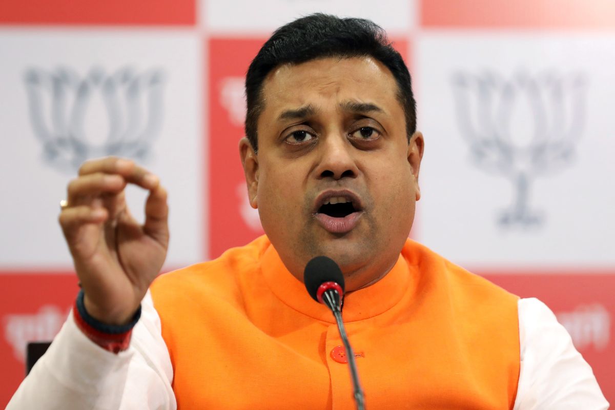 প্রধানমন্ত্রীর সম্পর্কে মন্তব্যের জন্য রাহুলকে বিঁধলেন সম্বিত পাত্র