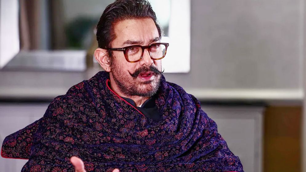 বিয়ের সপ্তাহ না ঘুরতেই সুখবর দিলেন আমির খান