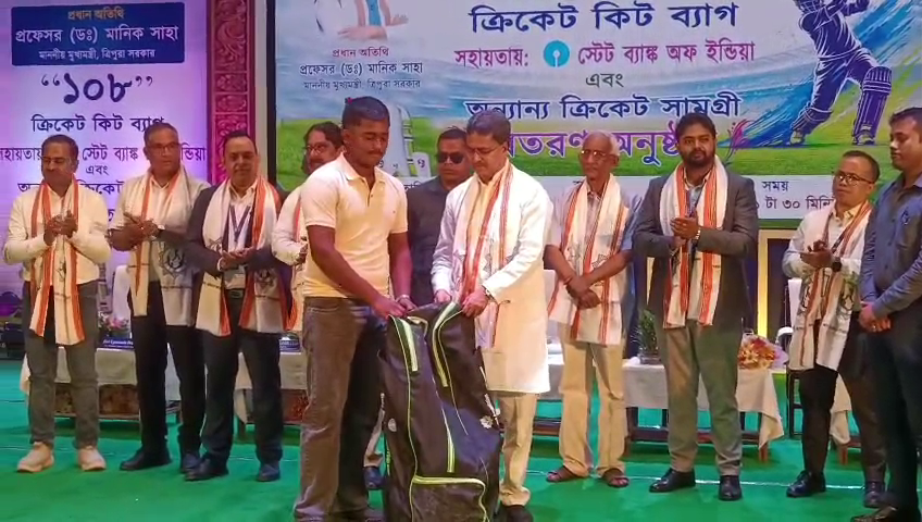   যুব সমাজকে খেলাধুলায় উৎসাহ যোগাতে কাজ করে চলছে রাজ্য সরকার- মুখ্যমন্ত্রী  