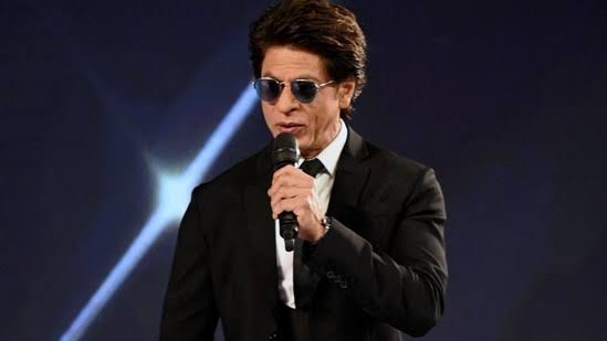 ‘স্বামীর চেয়েও আপনাকে বেশি ভালোবাসি’