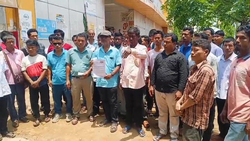 বন দপ্তরে শ্রমিক ছাঁটাইয়ের প্রতিবাদে বিক্ষোভ, চার দফা দাবিতে গণডেপুটেশন