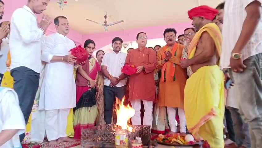  প্রধানমন্ত্রী হিসেবে নরেন্দ্র মোদির ১২ বছর পূর্তি উপলক্ষে ইন্দ্রনগর কালীবাড়িতে যজ্ঞ এবং পূজা পাঠ 