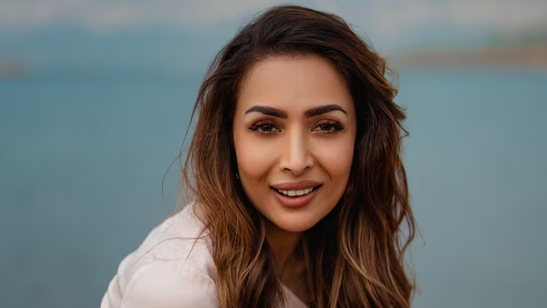 বরাবরই আলোচনার কেন্দ্রবিন্দুতে  বলিউড অভিনেত্রী মালাইকা
