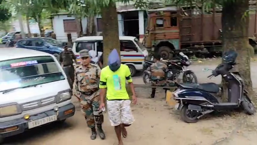 অটোগাড়িতে যুবতীকে শ্লীলতাহানির অভিযোগ, গ্রেপ্তার তিন যুবক