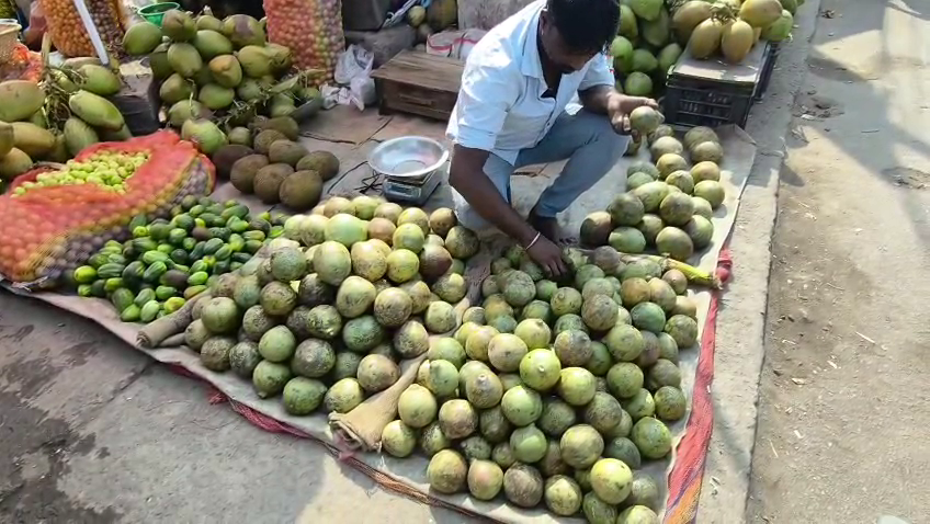 রাজধানীর বিভিন্ন শিবমন্দিরে মহা শিবরাত্রির পূজাকে ঘিরে চলছে ব্যাপক প্রস্তুতি।