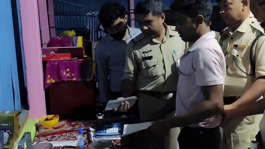 নেশার সাথে সাথে জাল নোট সহ গ্রেপ্তার শিক্ষক, খোয়াইয়ে তীব্র চাঞ্চল্য