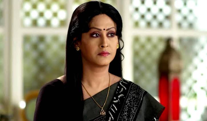 অবশেষে ছোটপর্দায় ফিরলেন ইন্দ্রানী হালদার