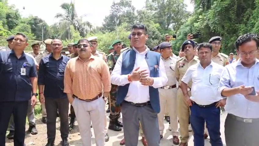  মুখ্যমন্ত্রীর আশ্বাসের ভিত্তিতে আন্দোলন প্রত্যাহার করলো আত্মসমর্পণকারীরা 